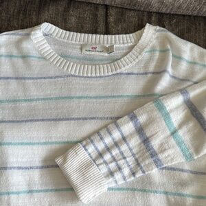 Vineyard Vines White and Blue Striped Sweater